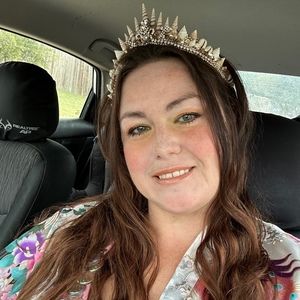 Meet your Posher, Christen